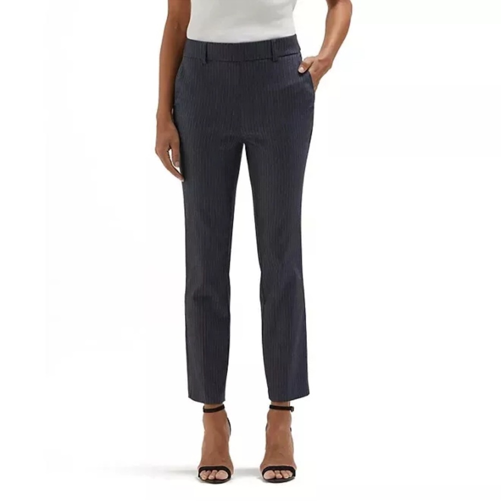 Rafaella Gray Stretch Ankle Cropped Pants Professional Fit Size 4 Striped
